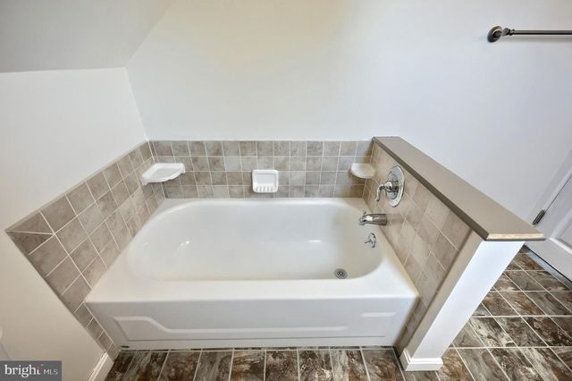 827 CHESTNUT ST, Columbia, PA 17512