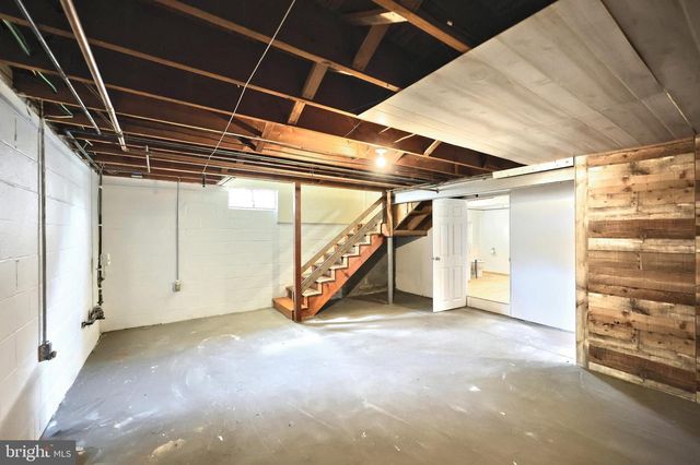 827 CHESTNUT ST, Columbia, PA 17512