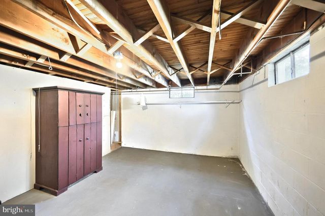 827 CHESTNUT ST, Columbia, PA 17512