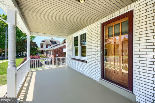 827 CHESTNUT ST, Columbia, PA 17512