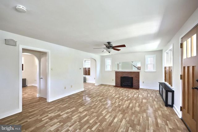 827 CHESTNUT ST, Columbia, PA 17512