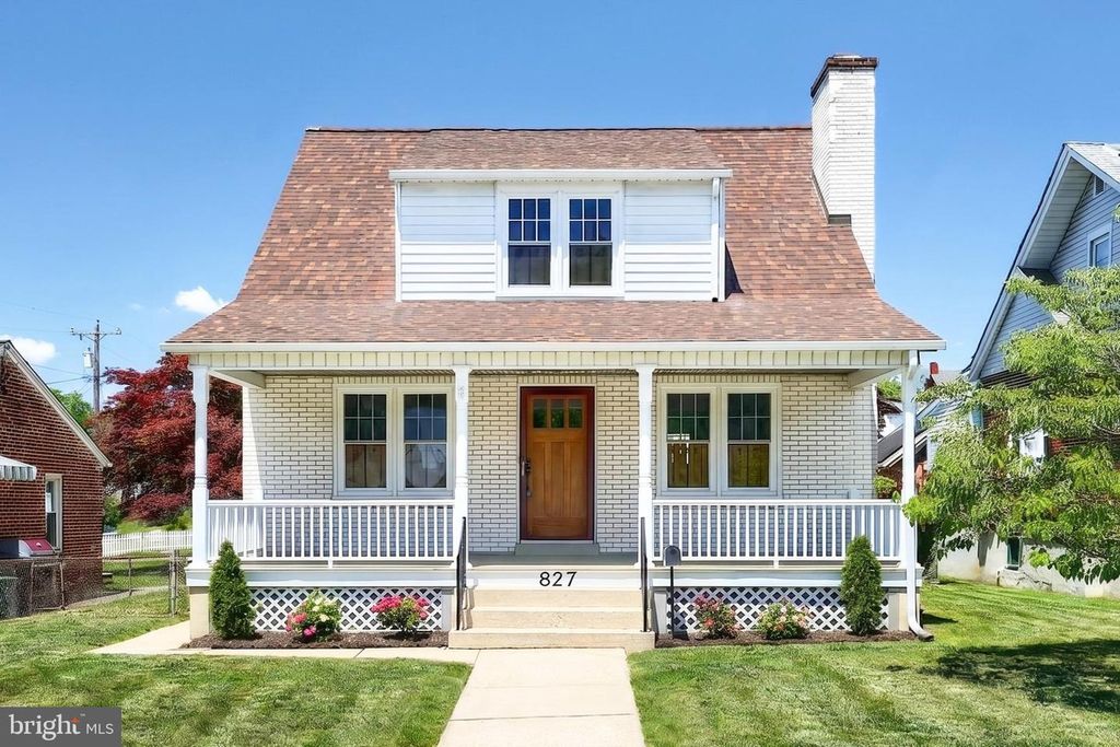 827 CHESTNUT ST, Columbia, PA 17512