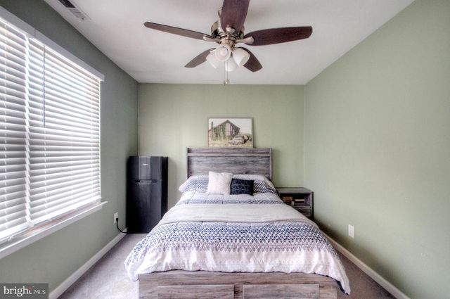 1180 TRISTRAM CIR, Mantua, NJ 08051