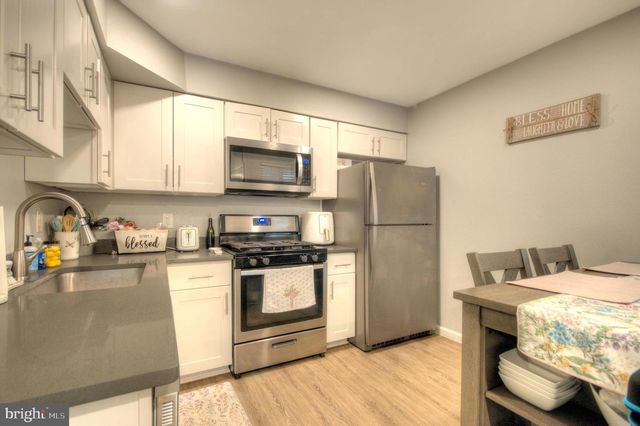 1180 TRISTRAM CIR, Mantua, NJ 08051