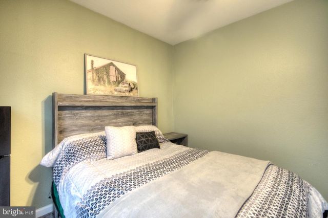 1180 TRISTRAM CIR, Mantua, NJ 08051