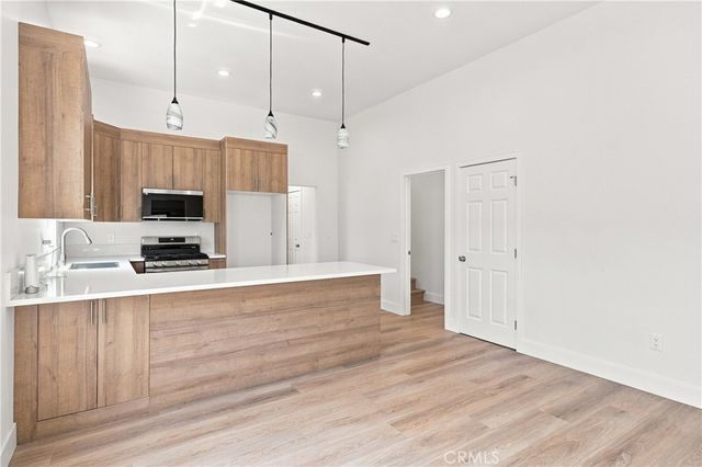 3410 W 27th Street, Los Angeles, CA 90018