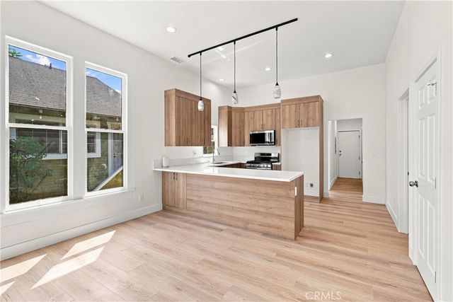 3410 W 27th Street, Los Angeles, CA 90018