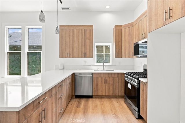 3410 W 27th Street, Los Angeles, CA 90018