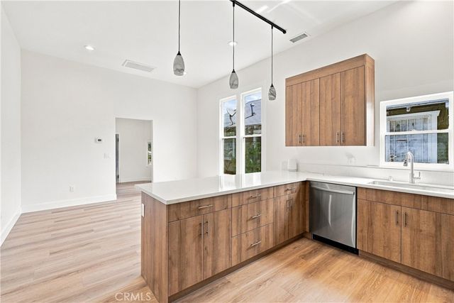 3410 W 27th Street, Los Angeles, CA 90018