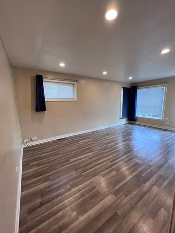 17002 Lorenz Avenue, Lansing, IL 60438
