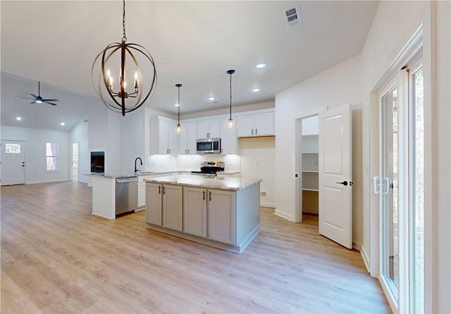 16 Burwell Drive, Bella Vista, AR 72714