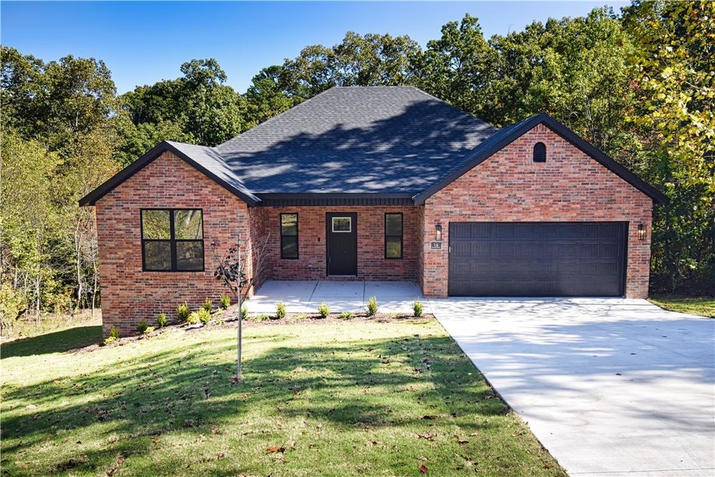 16 Burwell Drive, Bella Vista, AR 72714