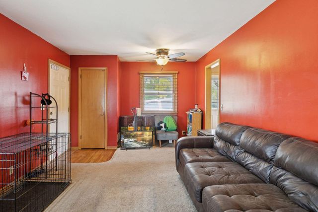 6800 68th Avenue N, Brooklyn Park, MN 55428