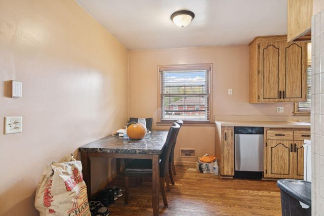 6800 68th Avenue N, Brooklyn Park, MN 55428