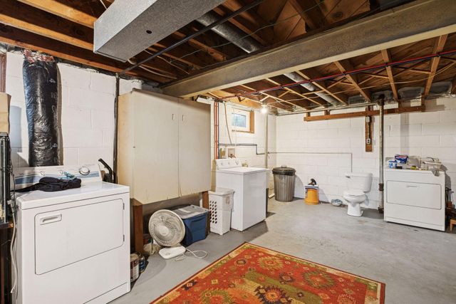 6800 68th Avenue N, Brooklyn Park, MN 55428