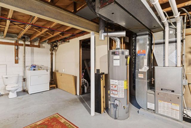 6800 68th Avenue N, Brooklyn Park, MN 55428