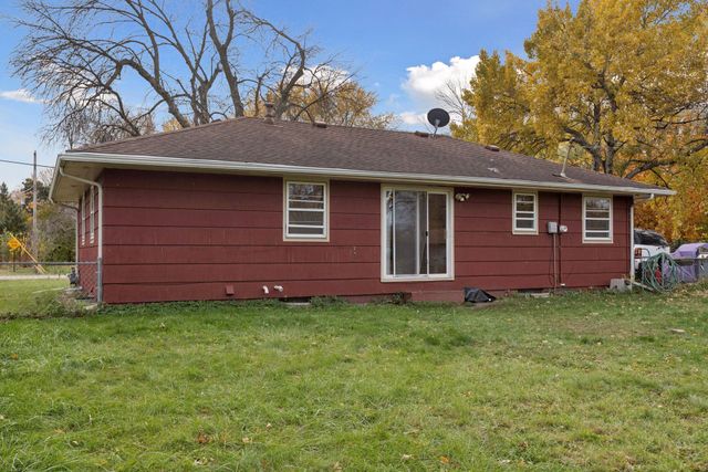 6800 68th Avenue N, Brooklyn Park, MN 55428