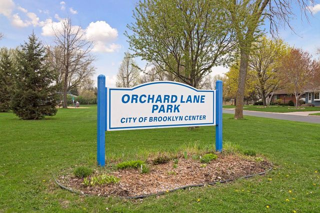 6800 68th Avenue N, Brooklyn Park, MN 55428