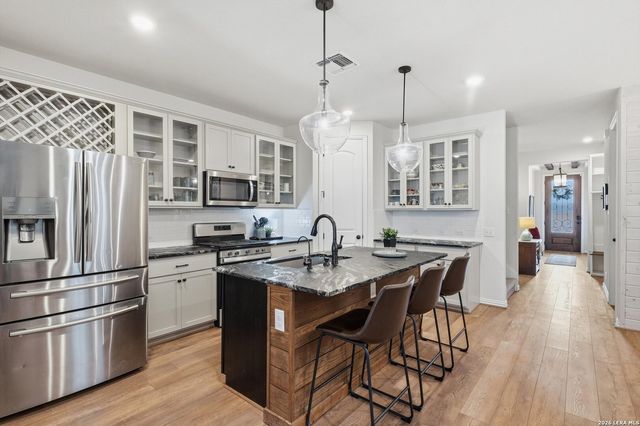 2216 Bluestem, New Braunfels, TX 78132