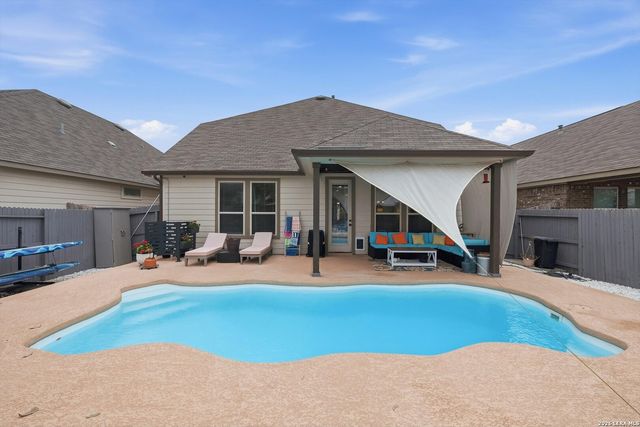 2216 Bluestem, New Braunfels, TX 78132