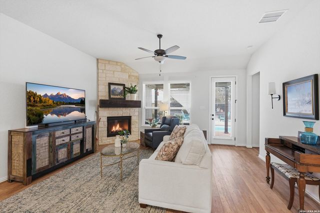 2216 Bluestem, New Braunfels, TX 78132