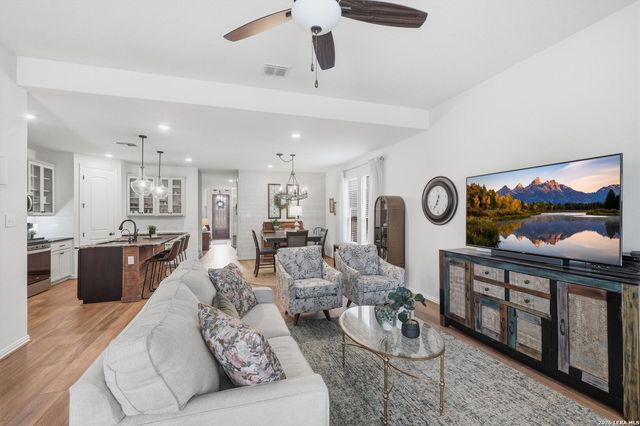 2216 Bluestem, New Braunfels, TX 78132