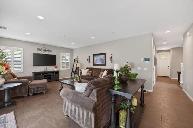672 Xanadu Way, Oxnard, CA 93036