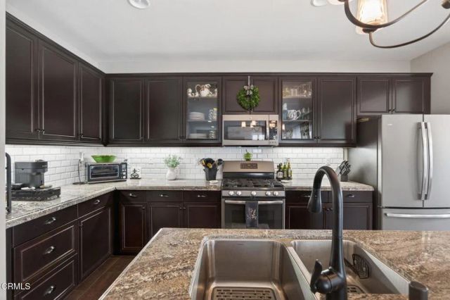 672 Xanadu Way, Oxnard, CA 93036