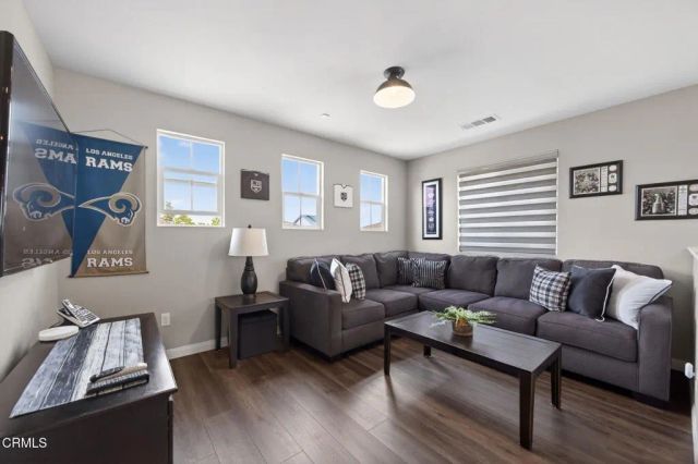 672 Xanadu Way, Oxnard, CA 93036