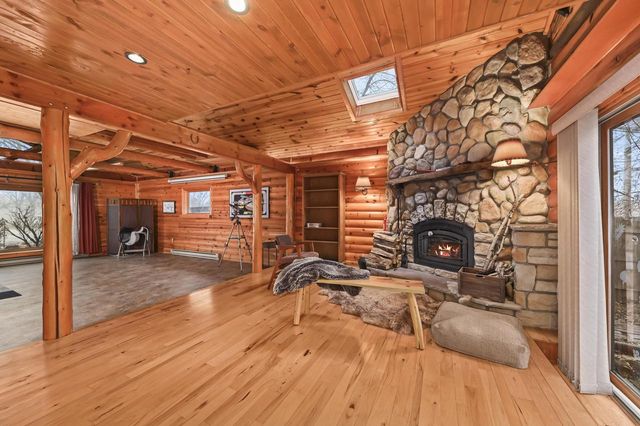 1819 W Holmes COURT, Milwaukee, WI 53221