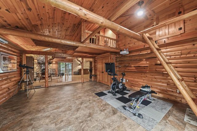 1819 W Holmes COURT, Milwaukee, WI 53221