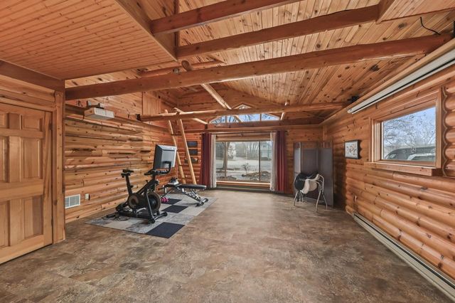 1819 W Holmes COURT, Milwaukee, WI 53221