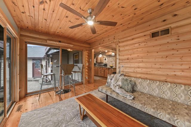 1819 W Holmes COURT, Milwaukee, WI 53221