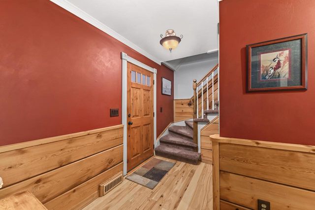 1819 W Holmes COURT, Milwaukee, WI 53221