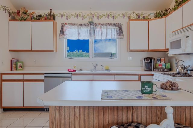 5065 Spinnaker Lane D, Crown Point, IN 46307