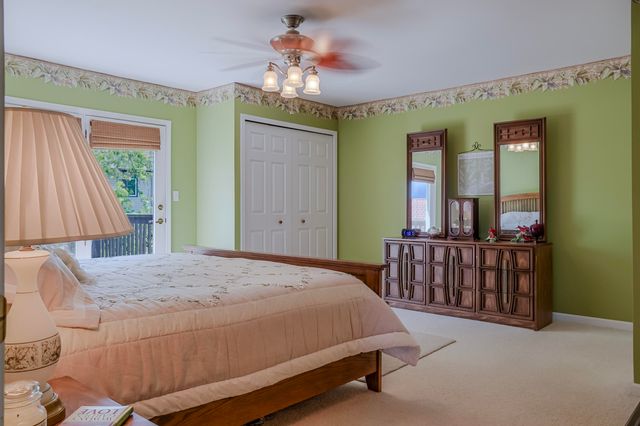 5065 Spinnaker Lane D, Crown Point, IN 46307