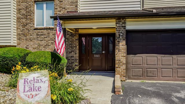 5065 Spinnaker Lane D, Crown Point, IN 46307