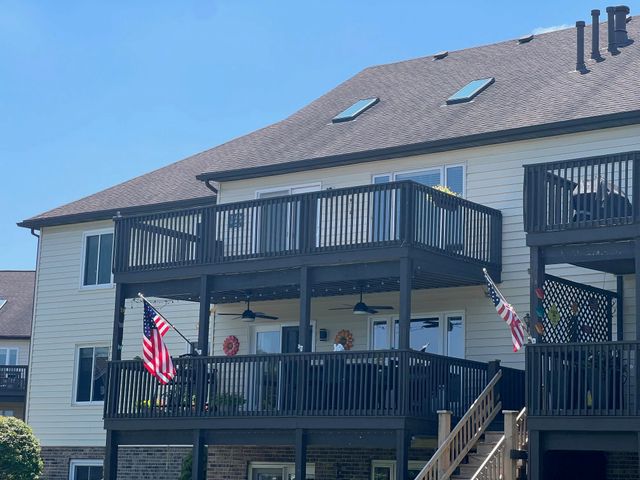 5065 Spinnaker Lane D, Crown Point, IN 46307