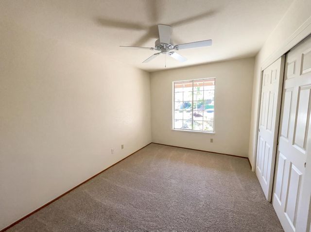 155 Bittercreek Dr, Folsom, CA 95630