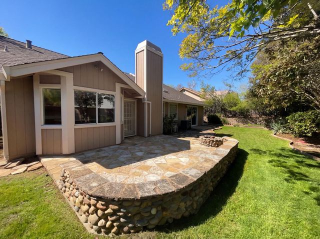 155 Bittercreek Dr, Folsom, CA 95630
