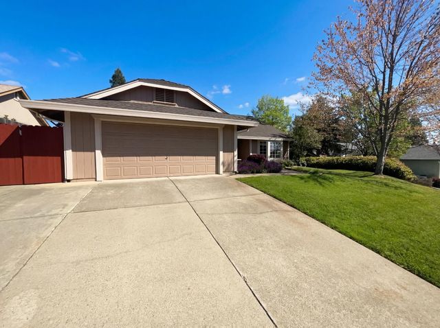 155 Bittercreek Dr, Folsom, CA 95630