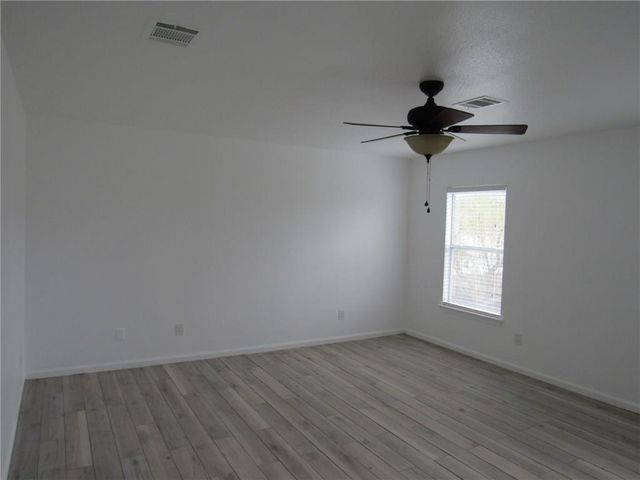 2107 Deer Creek TRL, Round Rock, TX 78665