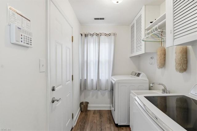 1321 Paramore DR, Virginia Beach, VA 23454