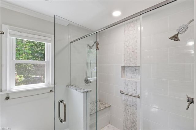 1321 Paramore DR, Virginia Beach, VA 23454