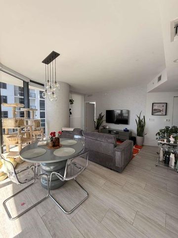 55 SW 9th St 2208, Miami, FL 33130