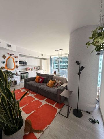 55 SW 9th St 2208, Miami, FL 33130