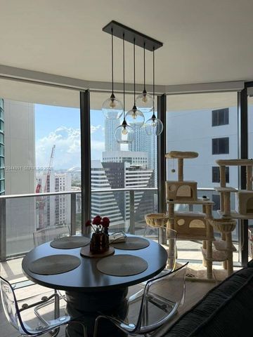 55 SW 9th St 2208, Miami, FL 33130