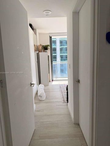55 SW 9th St 2208, Miami, FL 33130