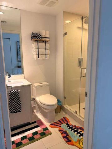 55 SW 9th St 2208, Miami, FL 33130
