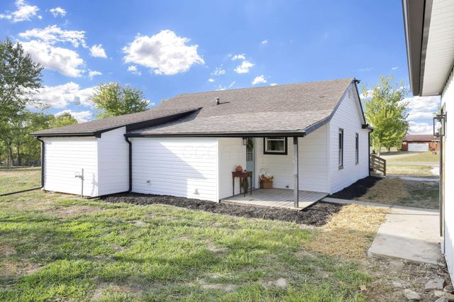 7241 State Route 56 E, Circleville, OH 43113